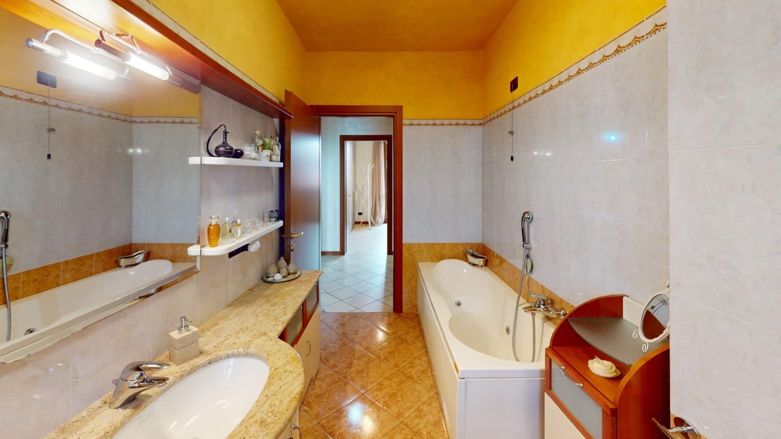 19 Via Antonio Locatelli Bathroom 3